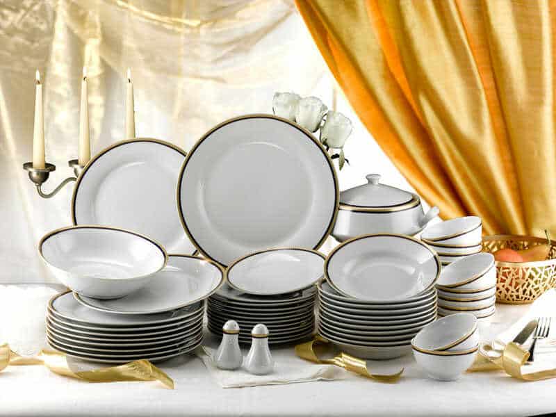Top 15 Best Dinnerware Sets On The Market (2022 Reviews)