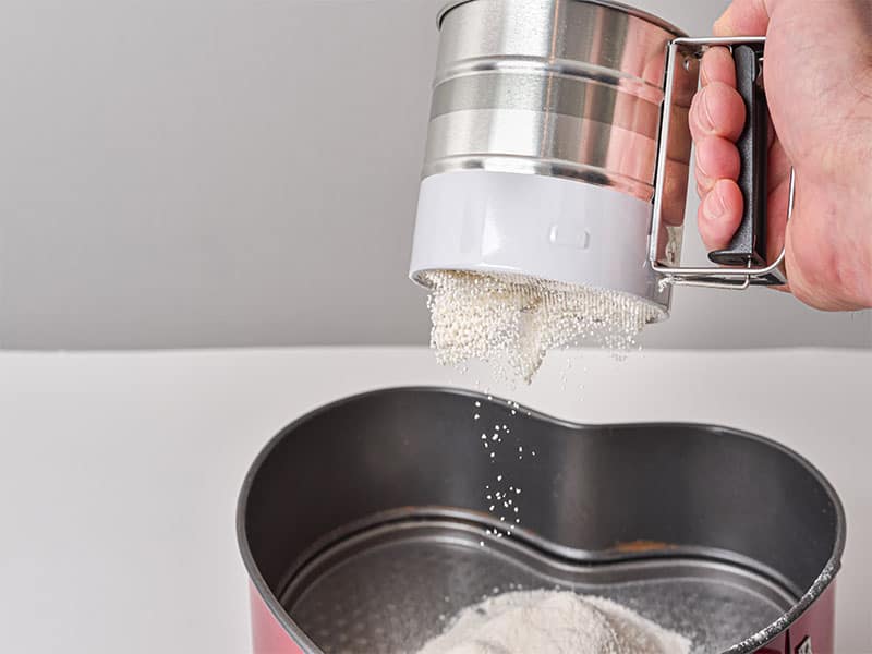 How To Clean A Flour Sifter Top 7 Methods