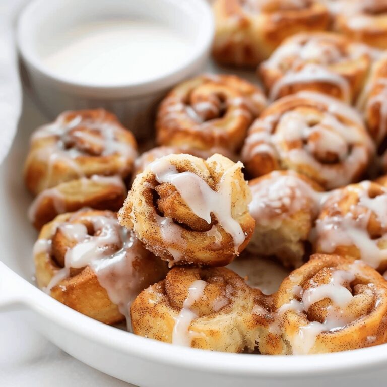 Gooey Cinnamon Roll Bites Recipe