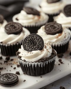 Frosty Peppermint Oreo Cheesecakes Recipe