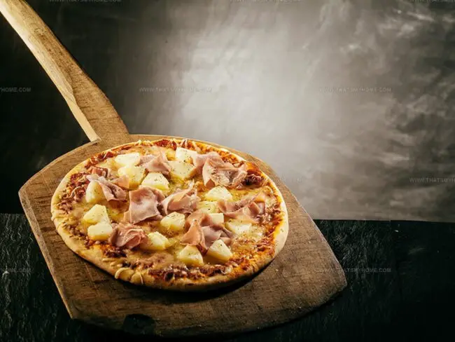 Exploring Wooden Pizza Peels