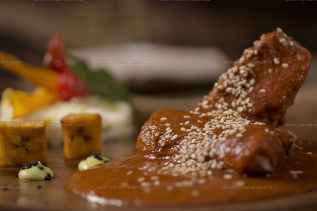 Mole Coloradito
