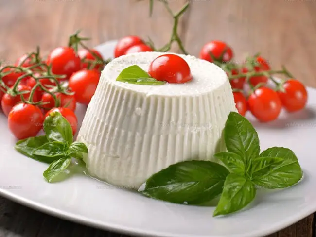 What Is Ricotta Cheese and Its Role in Cooking?