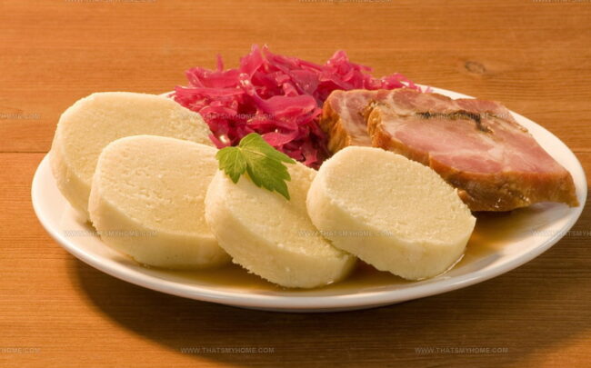 Pork Roast With Dumplings And Sauerkraut (Vepro Knedlo Zelo)