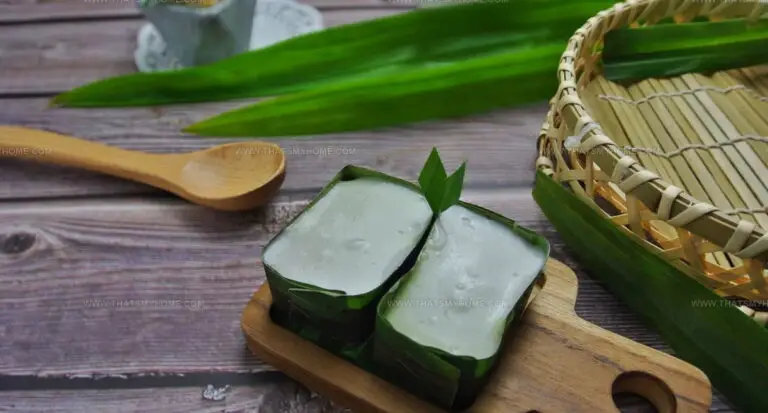 What Does Pandan Taste Like? Discover This Tropical Gem