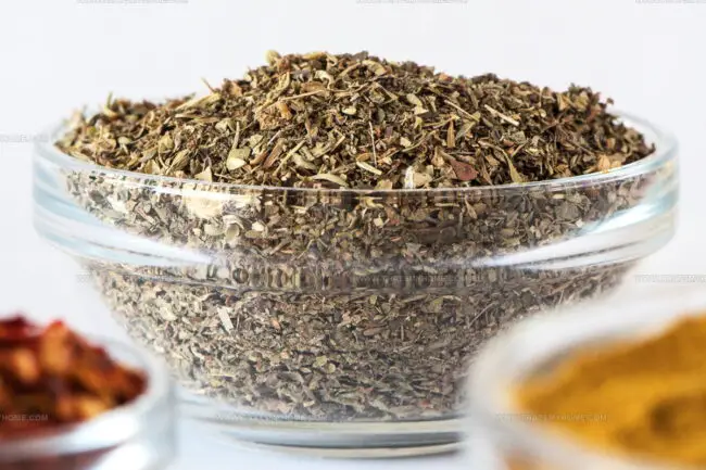 Can the Absence of Italian Seasoning Ruin a Slow-Cooked Dish?